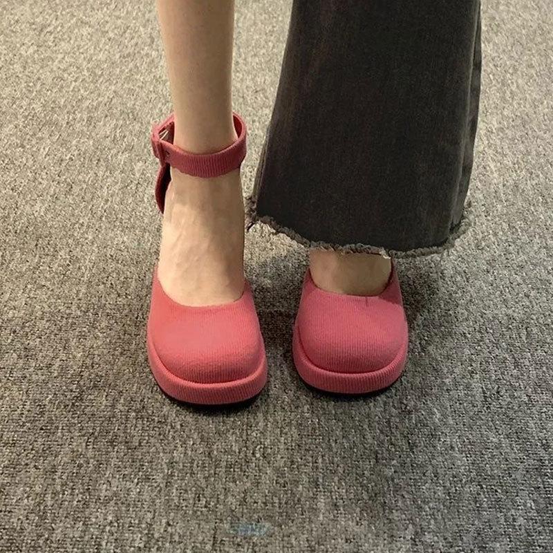 Mode wasserdichte Tisch dicker Absatz hohle lässige einzelne Schuhe Damen 2025 Sommer neu kleiner hoher Absatz Mary Jane Sandalen