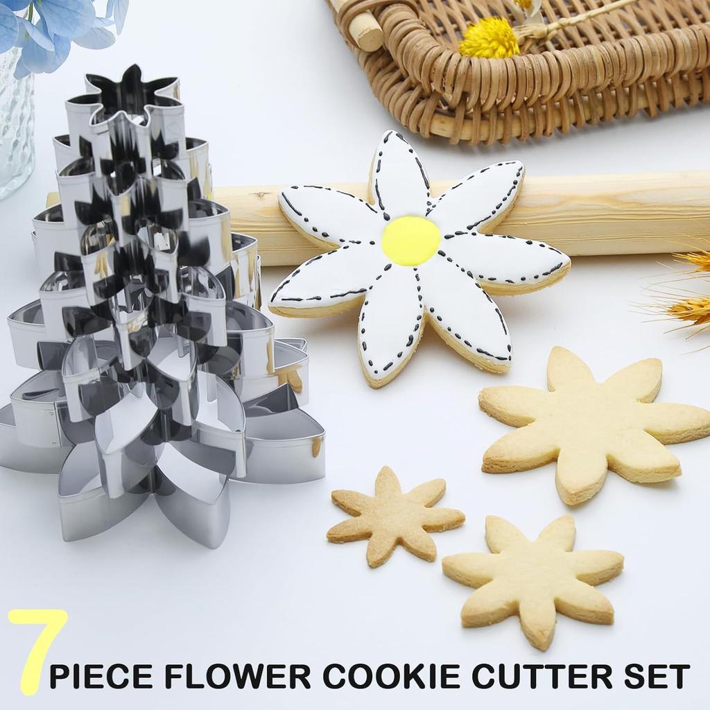 7 Pcs Flower Cookie Cutters-4.5", 3.7", 3.5", 3", 2.5", 1.9", 1.7" -Seven-Petal Sunflower, Daisy, Scalloped Stainless Steel Biscuit Cutters For