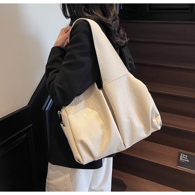 2023 Spring Retro Large Capacity Crossbody Tote for Women