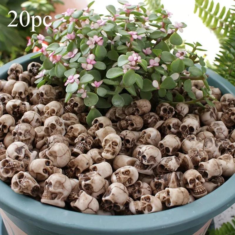 20pcs Mini Realistic Skull Crafts Halloween Garden Decoration Bonsai Courtyard Ornaments Small Skeleton Heads for Flowerpots
