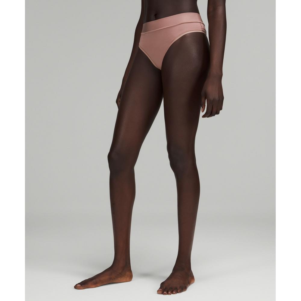 

Lululemon Нижнее белье Underease High Rise Thong Twilight Rose S