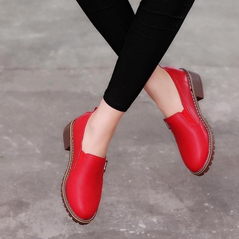 Women PU Leather Shoes Slip-on Flat Loafers Perfect for Casual Outfits