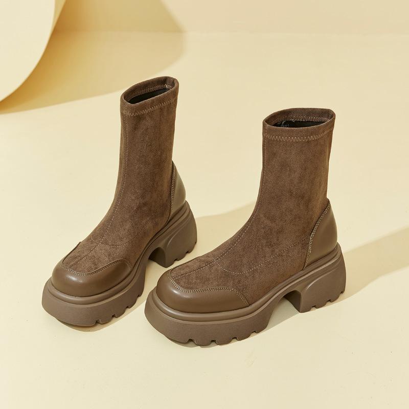 

Эластичные ботинки женские осенне-зимние новые на толстой подошве короткие ботинки женские повседневные увеличивающие рост средней высоты голенища темпераментные рукава тонкие ботинки тренд 40 коричневый
