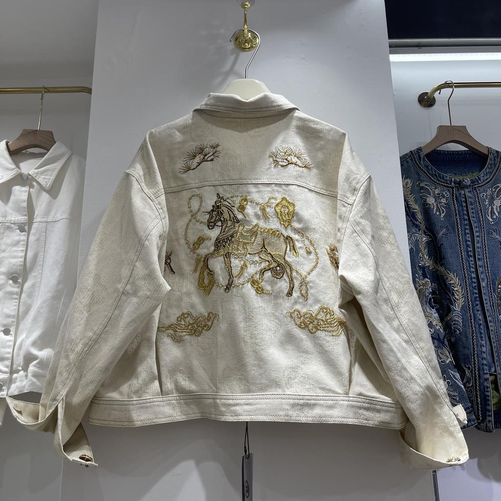 Giacca di jeans ricamata alla moda marca industria pesante da donna primavera nuova corta larga con revers manica lunga top stazione europea
