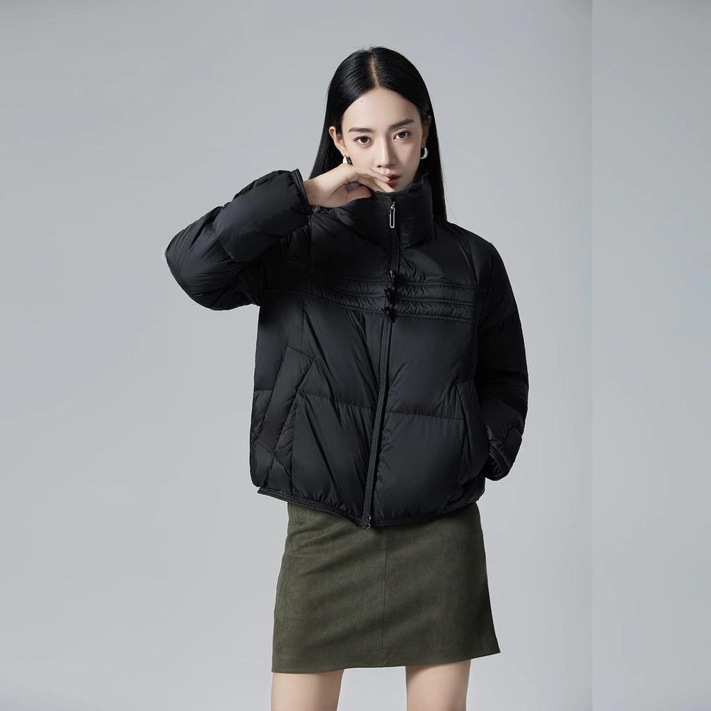 Fashion light luxury stand-up collar down jacket women's short 2024 winter new thickened horn buckle small warm jacket