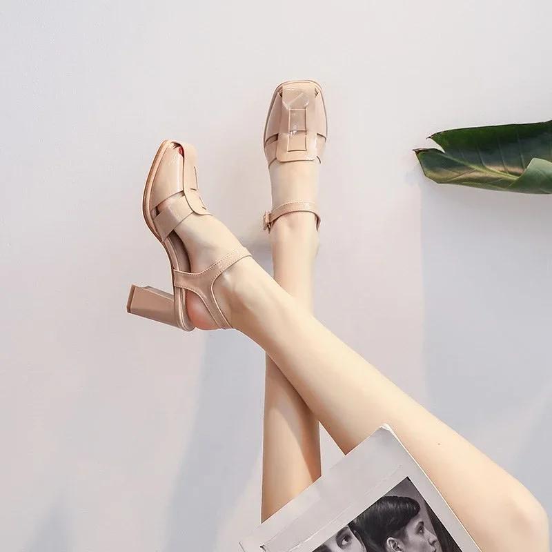 Spring/summer New Thick Heel Buckle Comfortable and Elegant Women's Shoes Fashionable Party Breathable Banquet High Heel Sandals