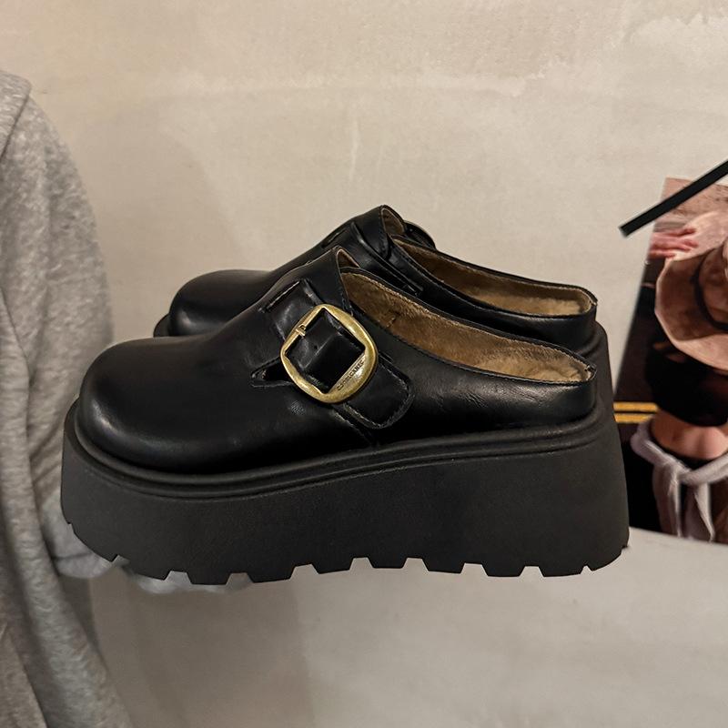 Thick-soled bag head half slippers for women to wear in the autumn of 2025, new models, leather surface, round head height increase, small leat