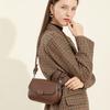 Tasche Damen Frühling Nische leichter Luxus Schulter Umhängetasche Temperament Retro Weichleder