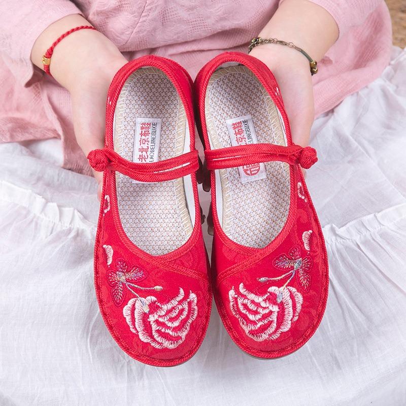 New cloth shoes women's fashion hand-woven embroidered shoes Hanfu soft-soled mother shoes