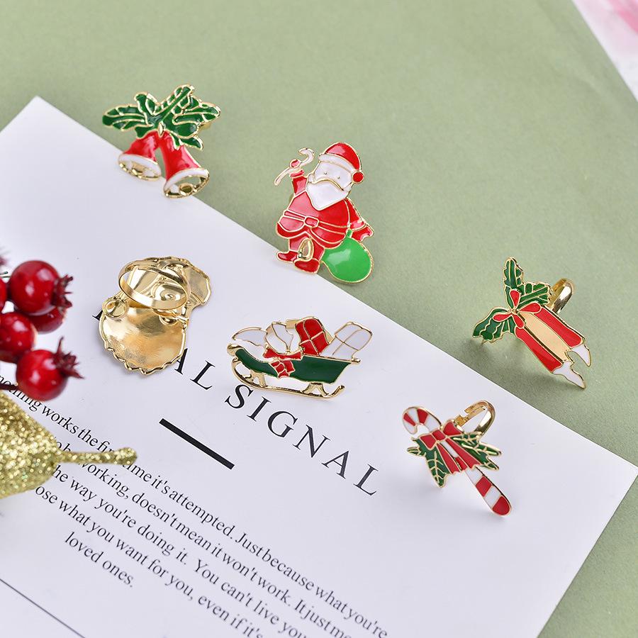 European and American Christmas Rings: Cartoon Bells & Santa Claus Fashion Jewelry.