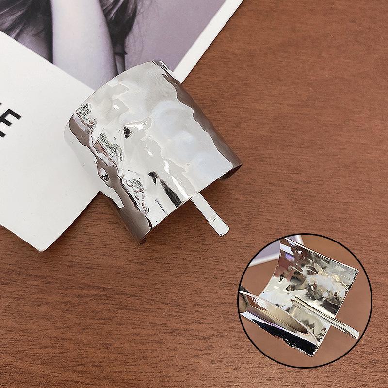 

Металлические крючки для хвостиков с текстурой из золота и серебра E-12 серебряный