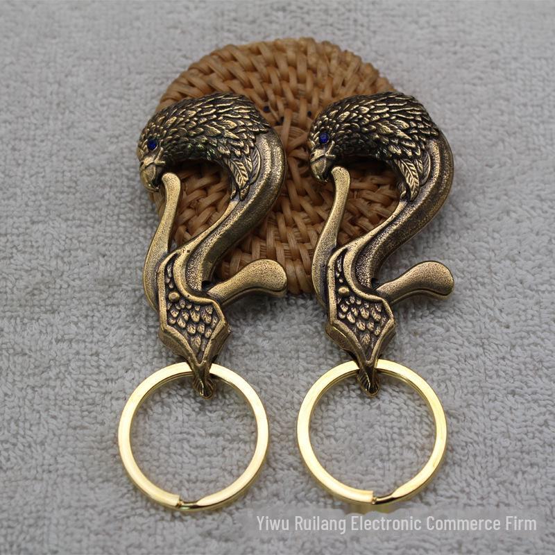 

Подвеска-брелок в виде латунного орла