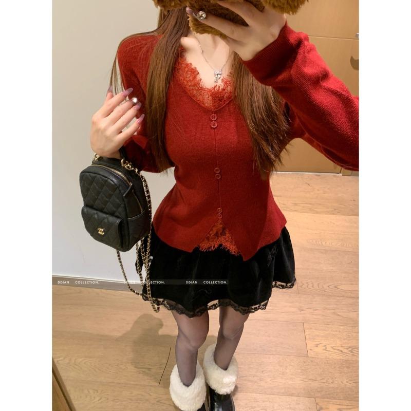 A spring, autumn and winter high-end collar lace knitted sweater for small people with thin bottoming sweaters and tops for women