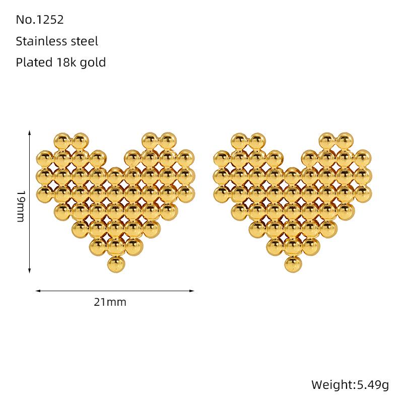 

Европейские и американские тенденции: Серьги-гвоздики из титановой стали в форме сердца - Классический модный дизайн для женщин 18K