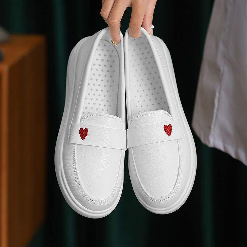 

Туфли медсестры женские на мягкой подошве на платформе белые дышащие для практики работы нескользящие одинарные туфли 40 белый