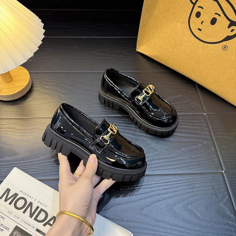 Girls' Leather Shoes 2025 Autumn New Children's Bright Leather Loafers Black Student Shoes Fashion One-pedal Single Shoes Trend