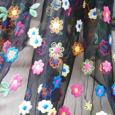 91*135cm Tessuto in Tulle Ricamato Colorato per Giardino Rete di Pizzo Tessuto a Maglia Fai da Te Abito da Sposa Floreale Ricamato Tessuto in Tulle