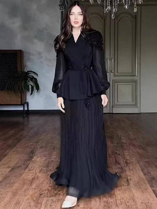 Robe de soirée élégante à col en V plissée Automne/Hiver 2026: Design Européen Long et Élégant