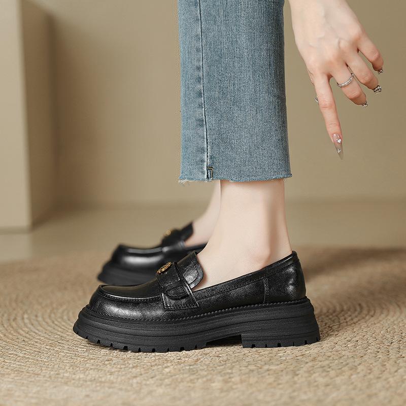 Retro Camellia Loafers Women's 2025 Spring and Autumn New Round Head One-pedal British Style Thick Heel Platform Small Leather Shoes