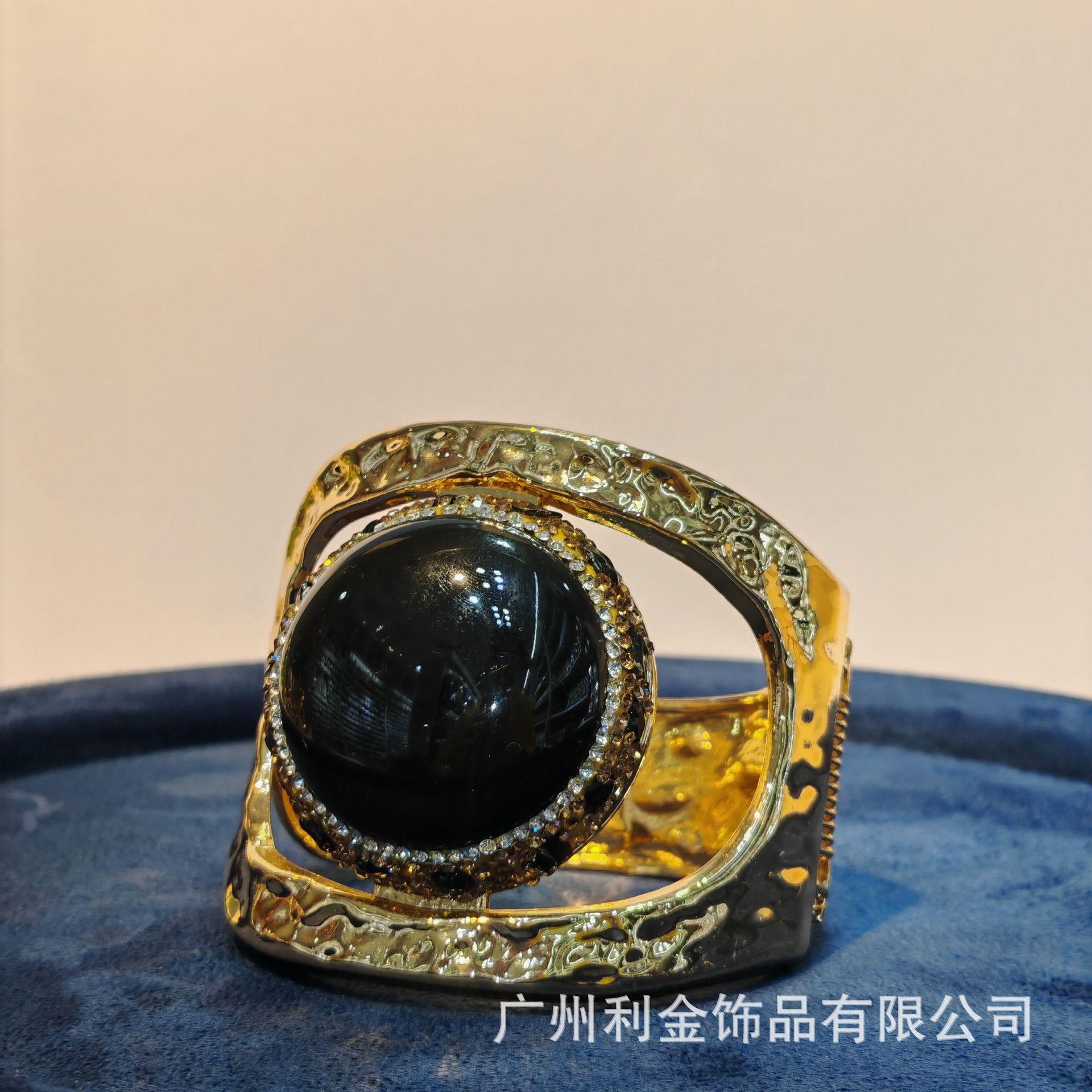 Высококачественный опаловый полый круглый браслет с преувеличенным открытием, браслет, ретро-украшение, гальваническое покрытие, сохранение цвета, товары