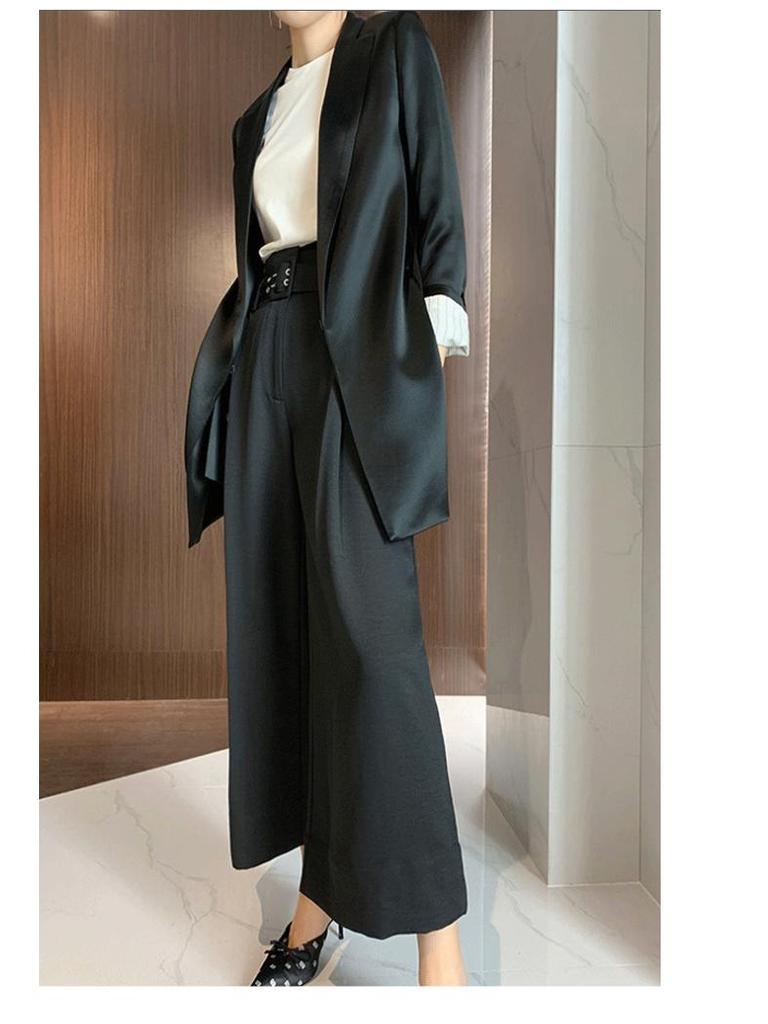 Women's Slim Black Suit with Unique Design - Imported Fabric, Mid-Length Autumn Jacket, Slim Fit.
