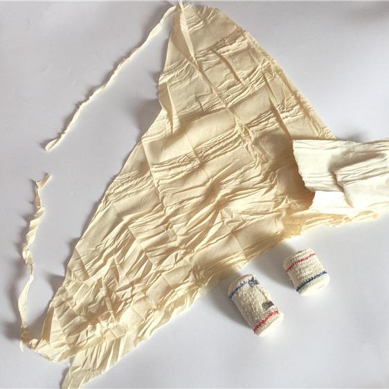 Jihua 3543 Extra Thick Triangular Cotton Bandage with Straps - First Aid Kit Training Bandage