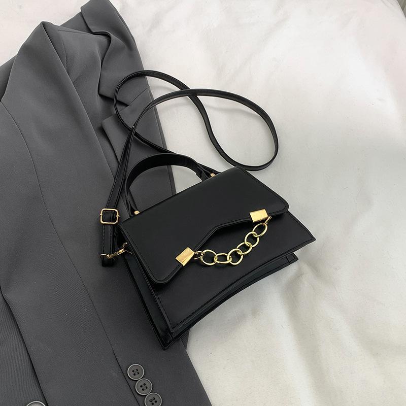 Premium temperament handbag 2025 spring new niche design versatile ins messenger bag small square bag women's bag