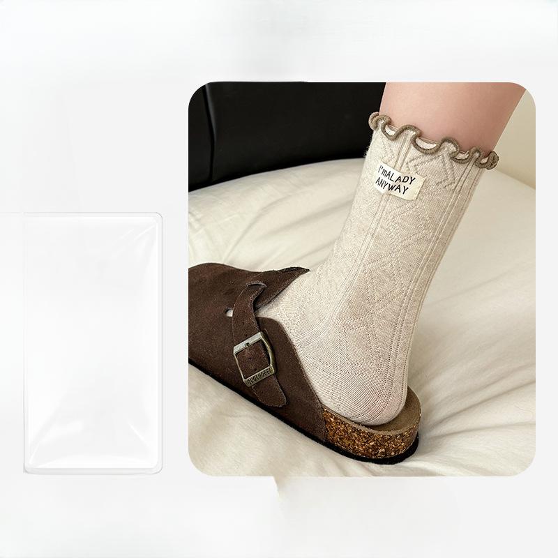 Female Spring and Autumn Thick Thread Aguel Edge Cloth Label In The Tube Pile Pile Cotton Socks