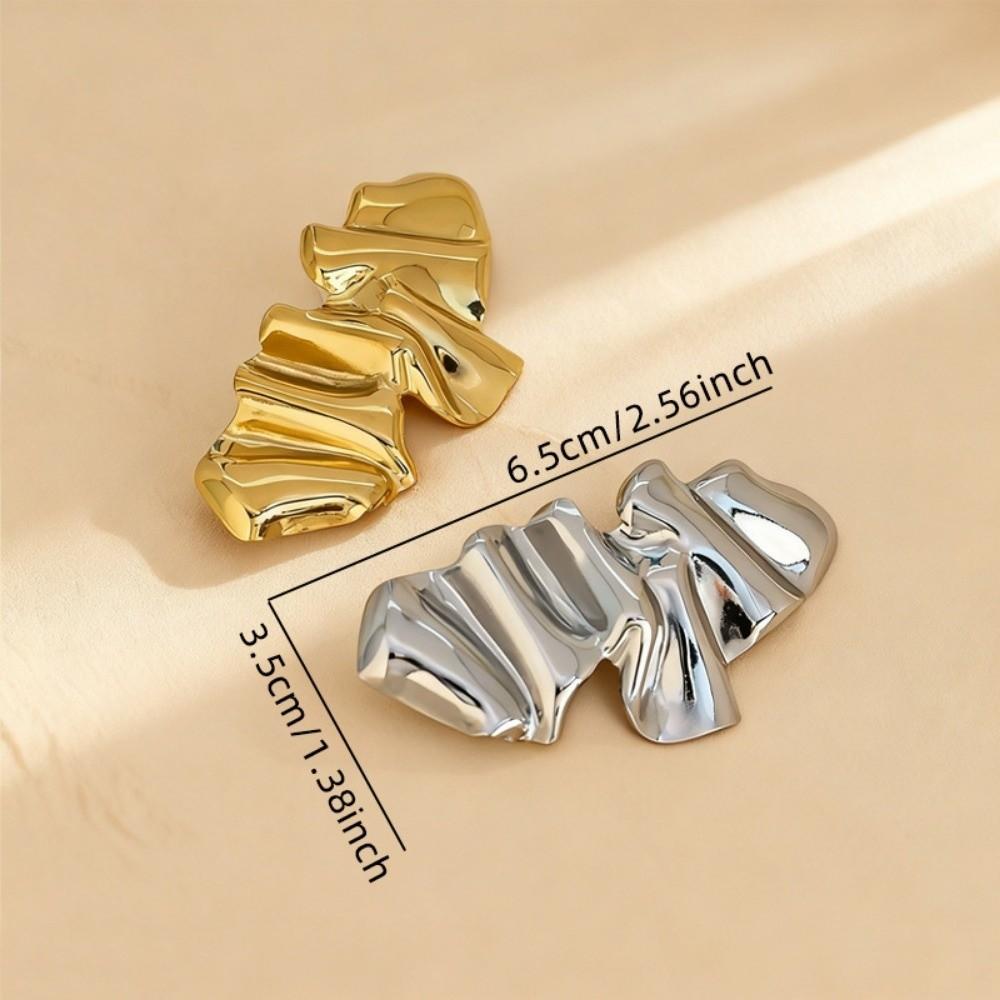 New Abstract Irregular Brooches Metal Gold Plated Geometric Brooches Silver Color Waterproof Lapel Pins Clothes Decoration