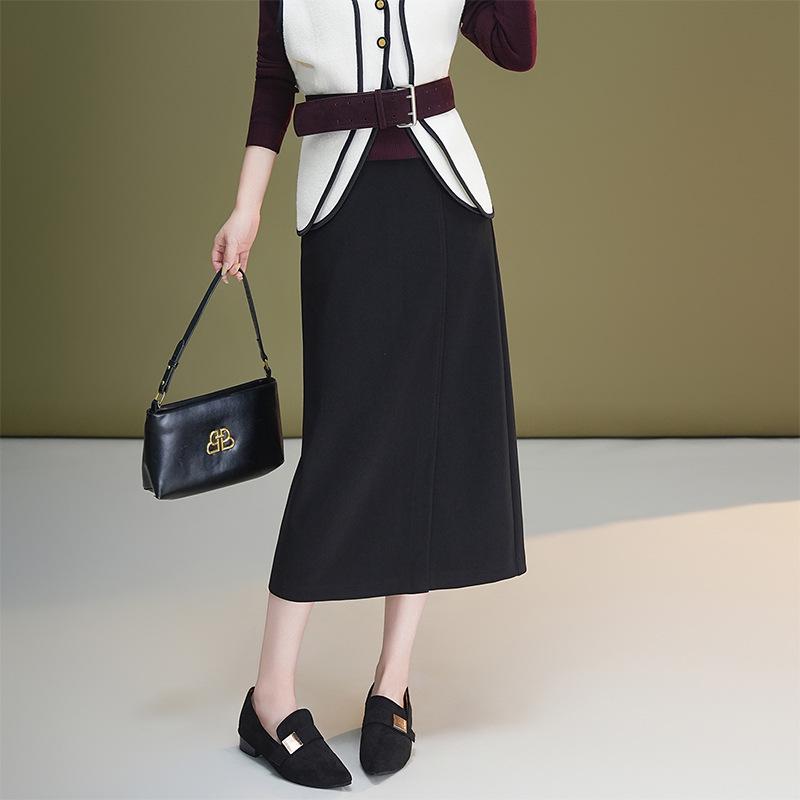 Slim-Fit Stretchy Black High-Waist Slit Midi Skirt for Women