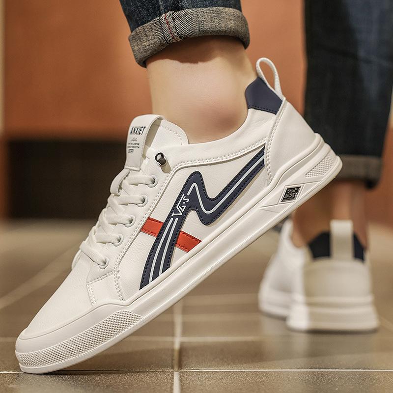 European Station New Board Shoes Leather Men's Shoes Fashion Trend Small Leather Shoes Soft Sole White Shoes Men's Versatile Casual Shoes