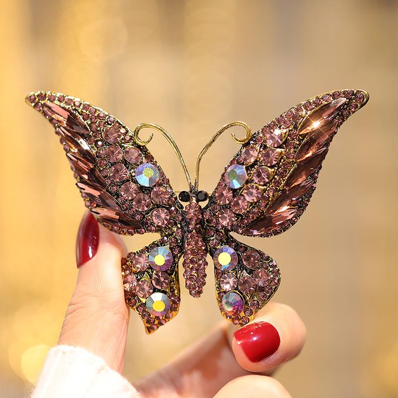 Exquisite European & American Crystal Butterfly Brooch Pin with Classic Shoe Buckle Design