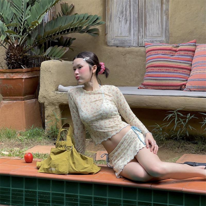 Bikiny Pure Desire Style: Svěží a světlá pleť Pokročilé plavky na dovolenou u moře - Dámský čtyřdílný dělený komplet