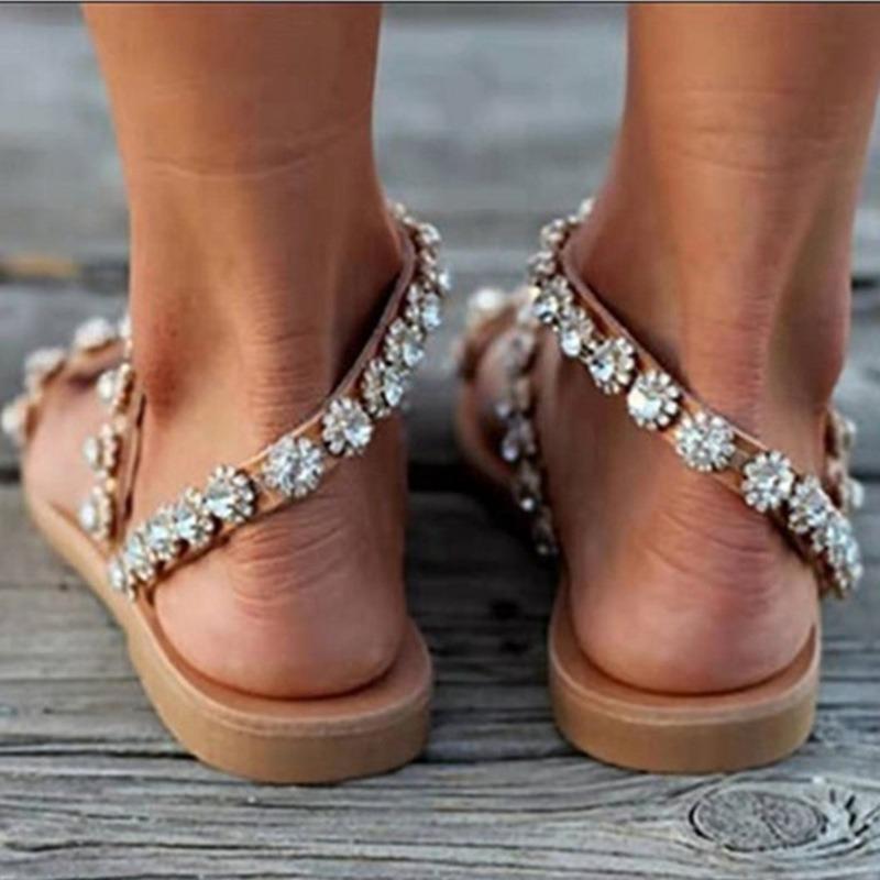Sommer-Außenhandel neue Strass-Sandalen Europäische und amerikanische Mode flache Schuhe große Größen Spot-Größen Sandalen