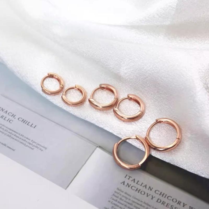Smooth Surface Stud Earrings, Exclusive and High-end, with Round Silver Pins As Ear Clasps.