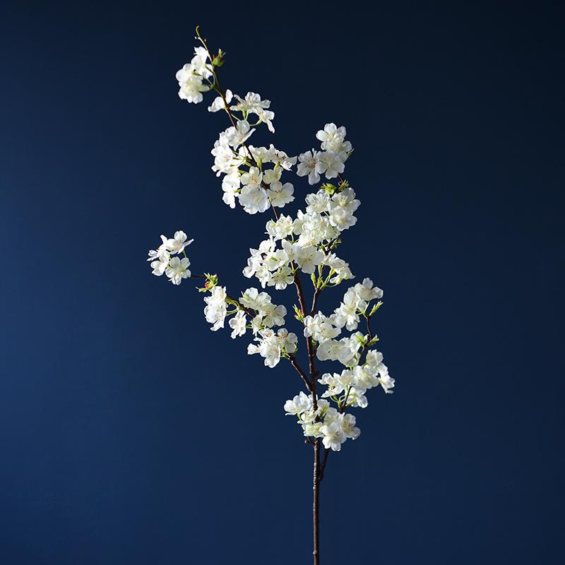 109cm Kunstige Kirsebærblomst Silke Blomster Falsk Lang Gren Sakura Plomme Bukett for Bryllupsfest Hjem Rom Vase Dekorasjon
