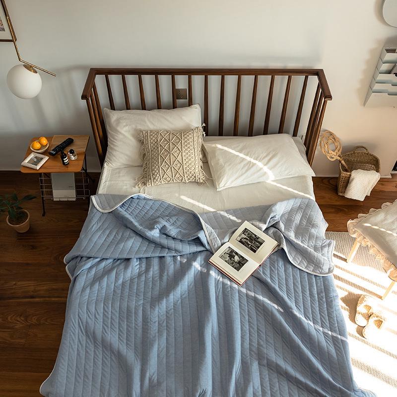 Muji Japanese Striped Pure Cotton Summer Quilt - Cool & Comfortable Blanket 100x150 cm