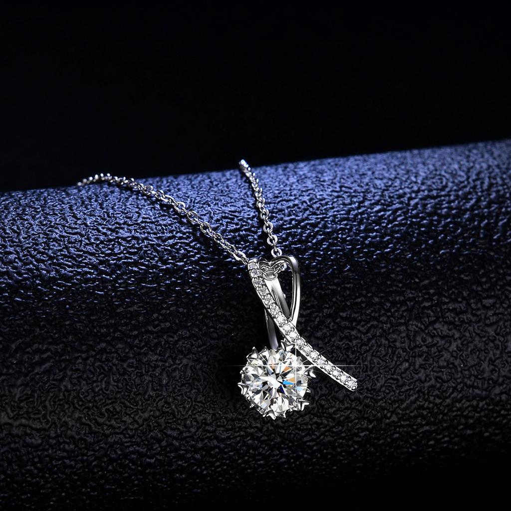 Tancise S925 Sterling Silver Moissanite Luxusný osobný náhrdelník s príveskom Dámsky klasický náhrdelník s prílivom na párty darček na párty