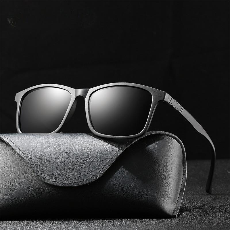 1PC Luxury Men Polarized Sunglasses Vintage Square Ultra Light TR90 Frame Driving Fishing Sun Glasses For Man UV400 Eyewear