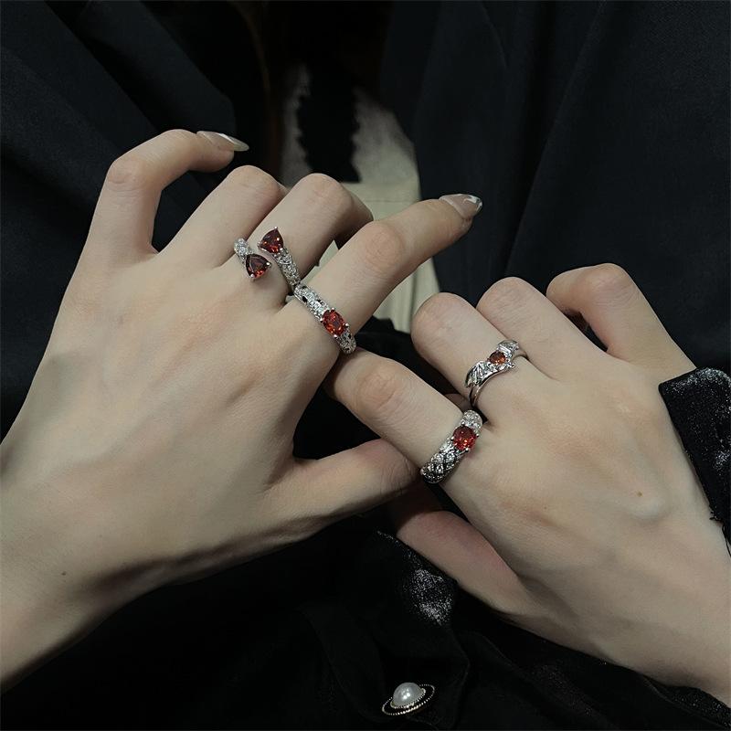 Roter Voll-Diamant Zir*****Pen Ring Guochao Transfer Design Sinn Zeigefingerring Hoher Sinn Temperament Schmuck