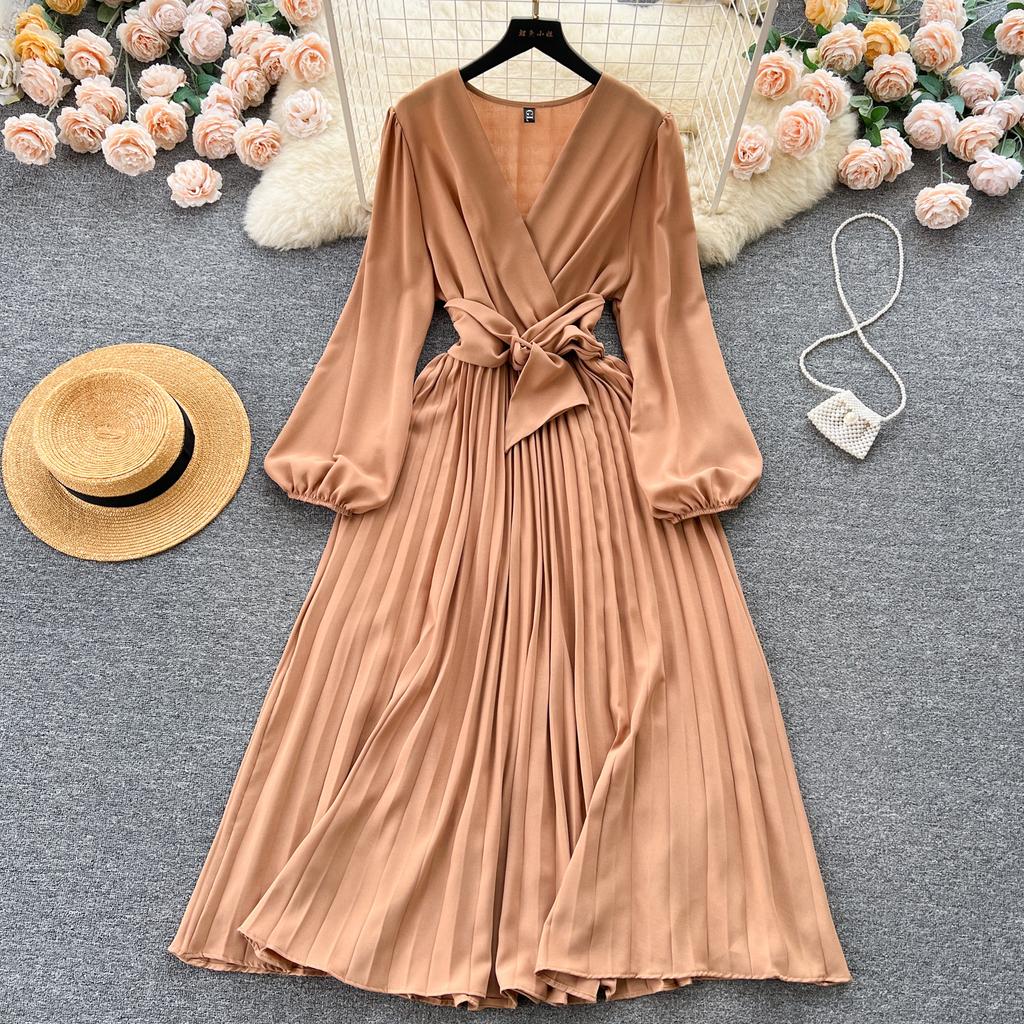 Autumn Women Vintage Pleated Midi Dress Elegant V-Neck Puff Long Sleeve High Waist A-Line Red Green Dresses