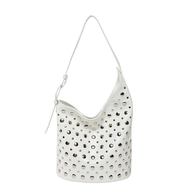 2025 New Super Cool Rivets PU Bucket Shoulder Bags Stylish Design Personality Large Capacity Armpit Bags for Women High Quality