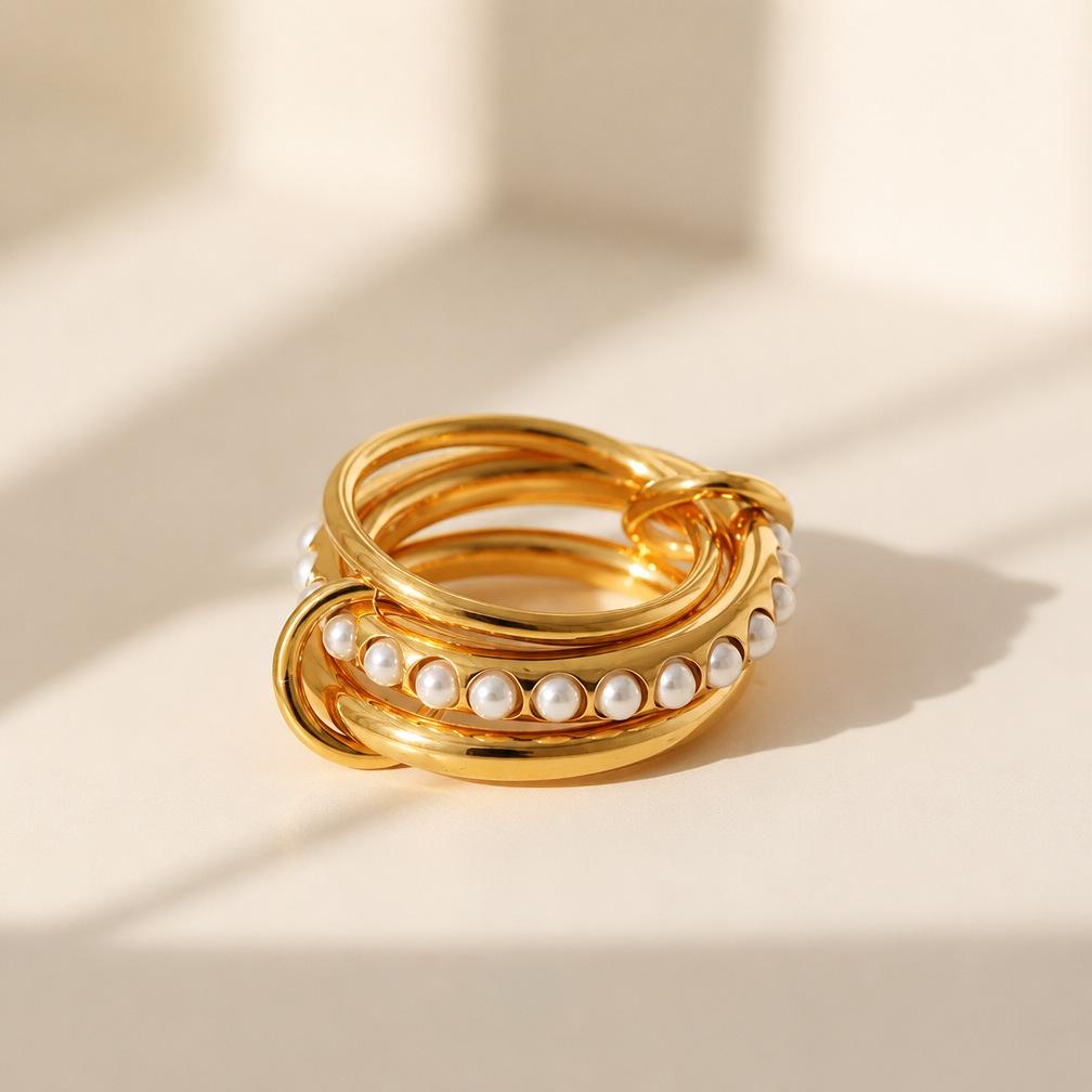 Interlocking Zirconia Two-Tone Diamond Ring, Multi-Element Plain Band