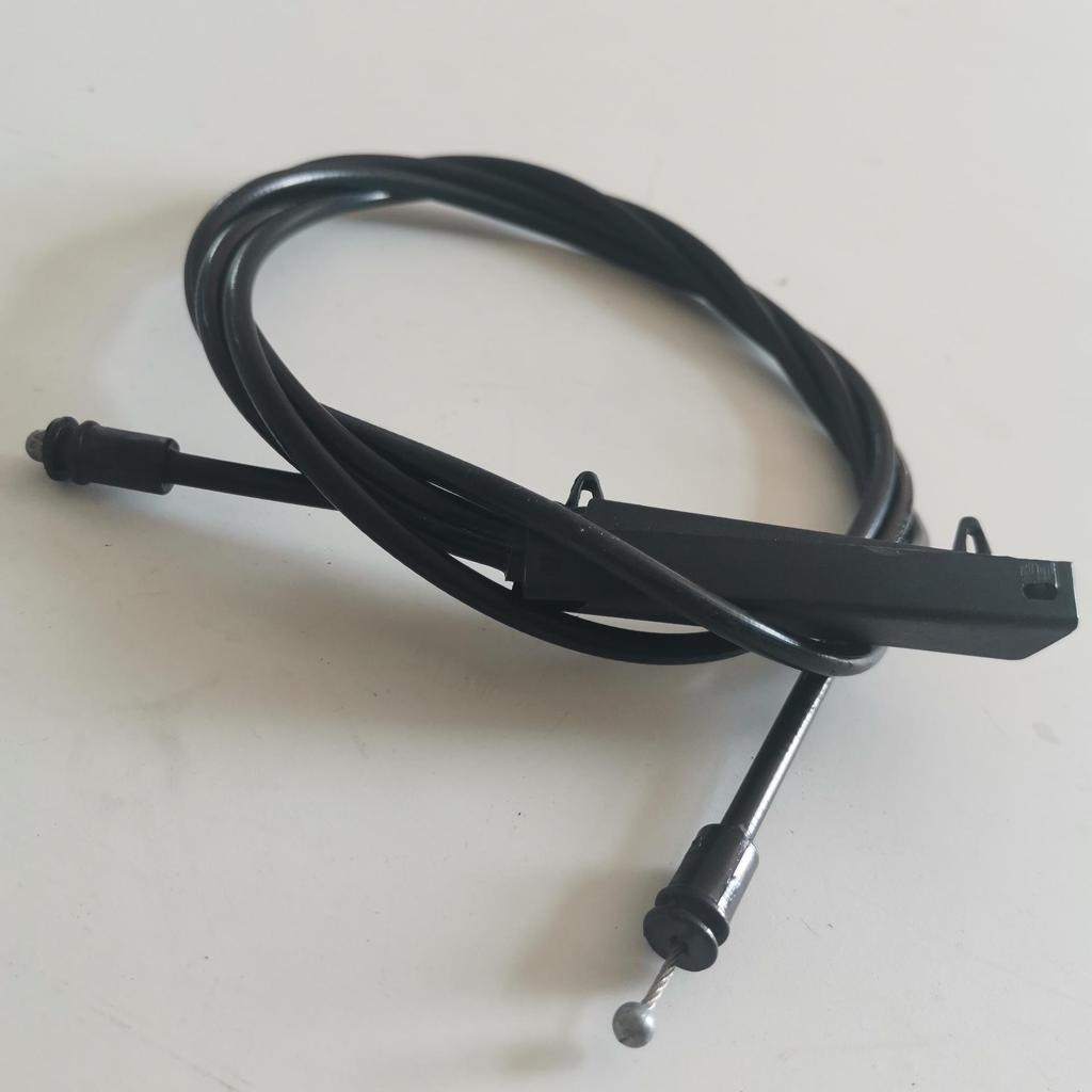 BMW 5 E60 Hood Lock Pull Cable - Black (Part No. 51237184454)