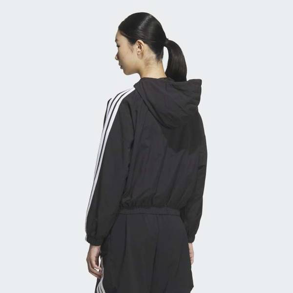 Adidas Women S Relaxed And Comfortable Sporty Windbreaker