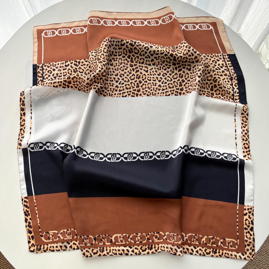 Fashion Leopard Printed Square Scarf Women Imitation Silk Scarves Bandanas Luxury Hijab Neckerchief Elegant Shawl Wraps