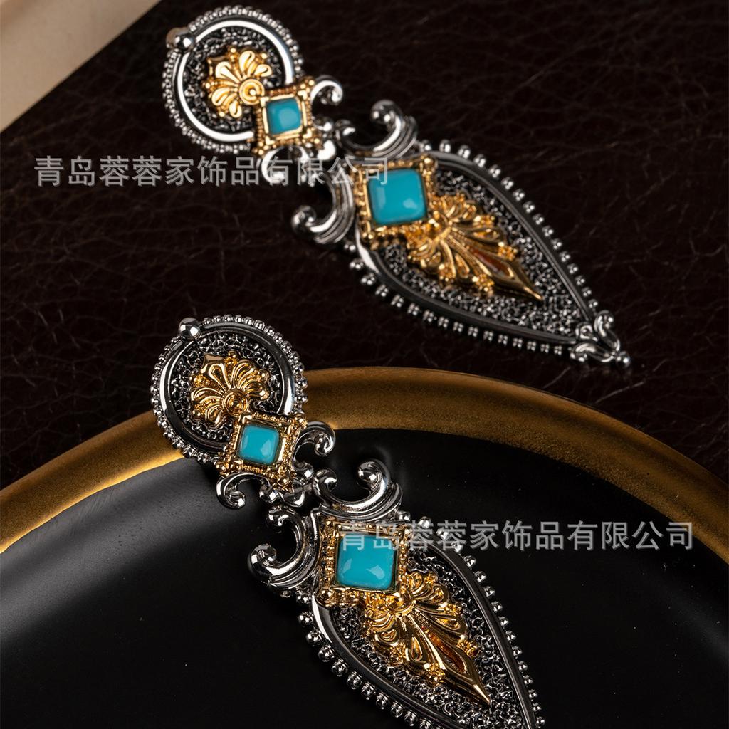 European Classical Ethnic Style Heavy Craftsmanship Earrings Light Luxury High-end Atmosphere Grand Court Medieval Relief