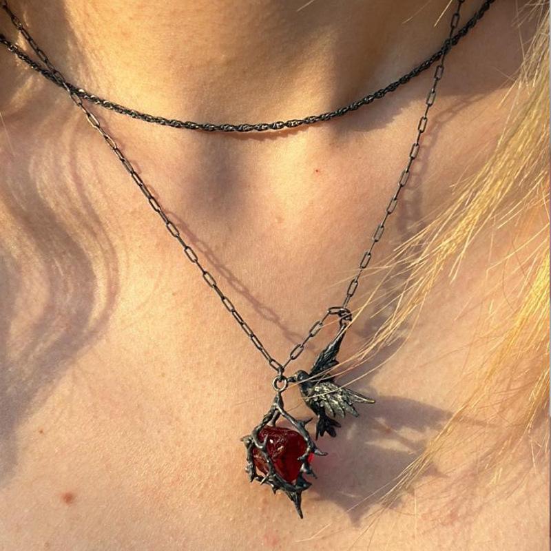 Personalized Retro Three-dimensional Crow Red Stone Pendant Necklace Dark Gothic Style Unisex Fashion Jewelry чёрный