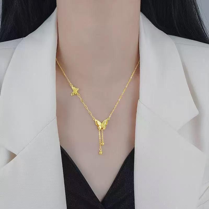 Gold Butterfly Pendant Tassel Necklace: Sparkling and Exquisitely Retro Choker for Women.