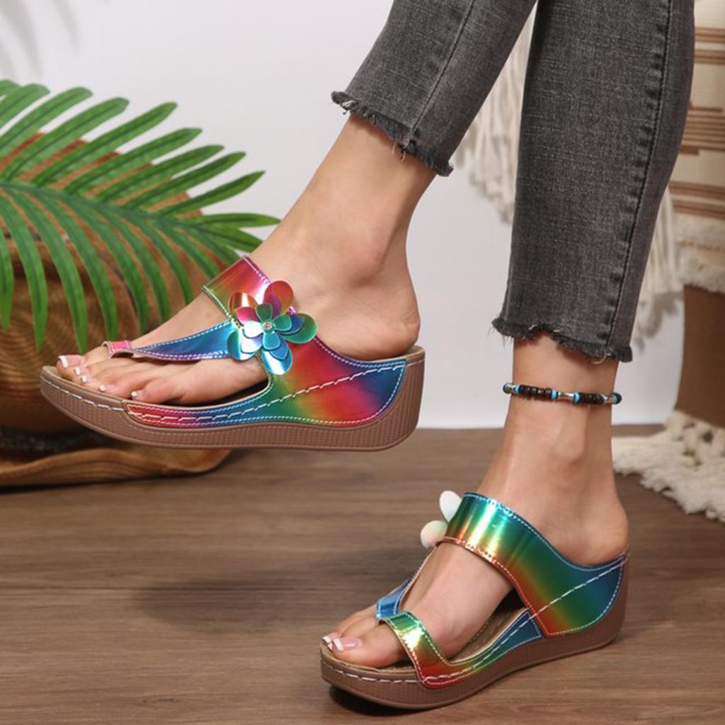Women's Floral Decor Platform Flip Flop Sandals Thick Sole Open Toe Slip On Casual Summer Footwear